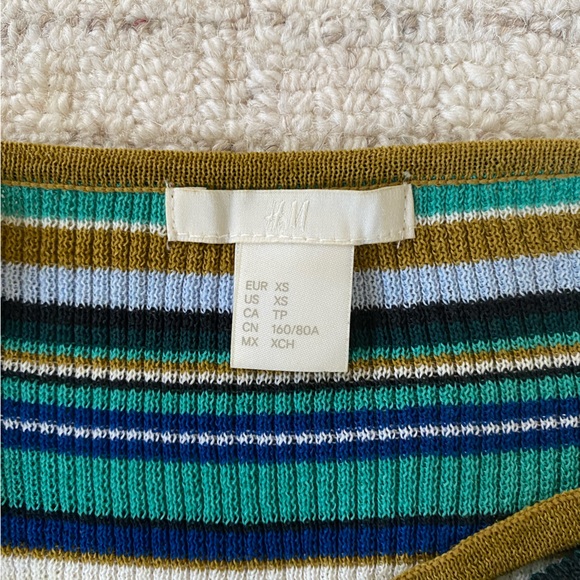 Green striped top - Picture 5 of 6